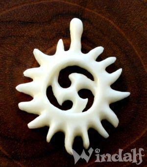 WINDALF Schmuck Anhänger SULIA 3 cm Triskele Sonnenanhänger aus Knochen - Windalf.de
