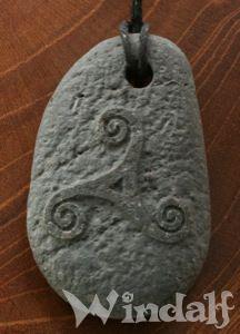 WINDALF Anhänger NALINY Triskel grauer Stein WINDALF Anhänger NALINY Triskel grauer Stein - Windalf.de