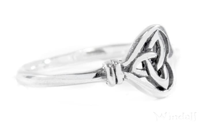 WINDALF Zarter Keltischer Damen Ring TRYLA 7 mm Trinität im Herzen Silber WINDALF Zarter Keltischer Damen Ring TRYLA 7 mm Trinität im Herzen Silber - Windalf.de