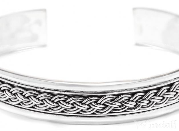 WINDALF Großer Wikinger Männer Armreif ICON Ø 6.7 cm Flecht-Zopf Pagan-Schmuck Handarbeit Silber WINDALF Großer Wikinger Männer Armreif ICON Ø 6.7 cm Flecht-Zopf Pagan-Schmuck Handarbeit Silber - Windalf.de