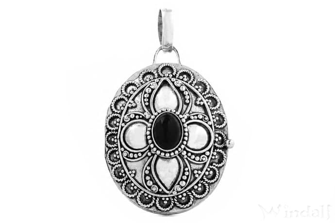 WINDALF Gro&szlig;es Foto-Medaillon ONYX 4 cm Schmuckdose mit Geheimfach Ornamente Handarbeit Silber - Windalf.de