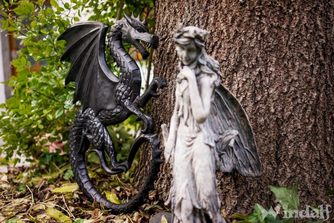 Schwarzer Drache ~ DROGON ~ Wanddeko - B: 37 cm H: 53 cm - Drachenbild