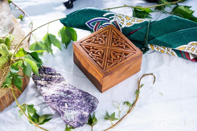 WINDALF Celtic Irisches Schmuckkästchen BRIGANTIA 10 cm