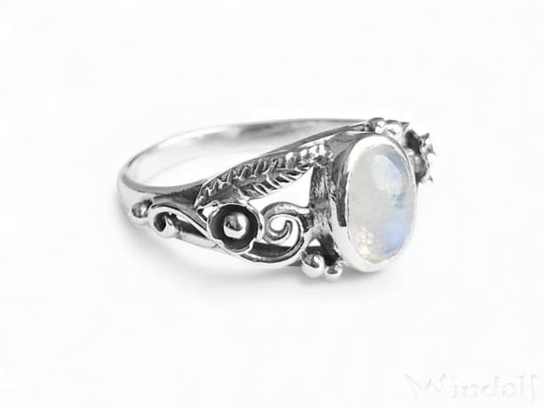 WINDALF Damen Ring AURORA 9 mm Mondstein Spiralen & Zarte Blätter Silber - Windalf.de